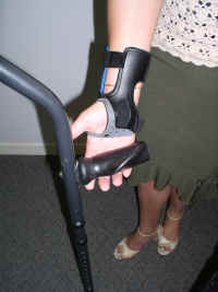 Modified Millenial - Grip Closeup.JPG (646387 bytes)